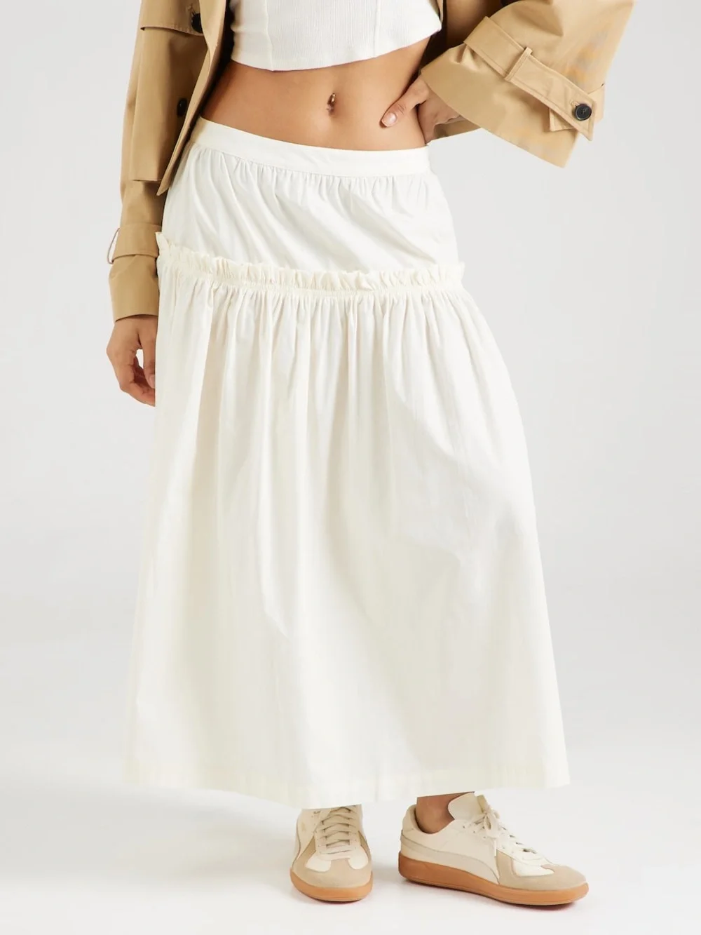 Topshop tiered ivory maxi skirt NEW Size Small